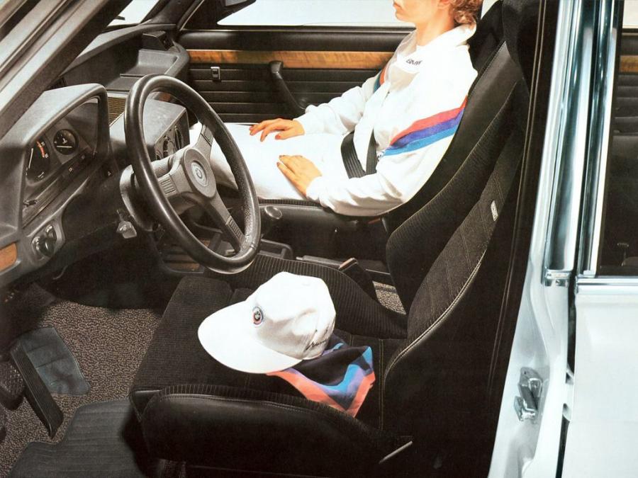  BMW M535i 1980 года  (фото 4 из 10)